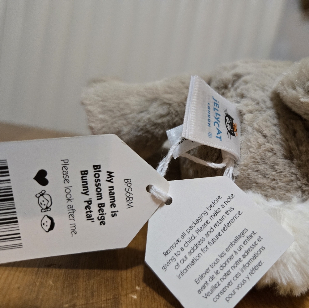 JELLYCAT Blossom Bunny 'Petal' Little 7x4" Soft and Plush BNWT Authentic - Picture 4 of 6